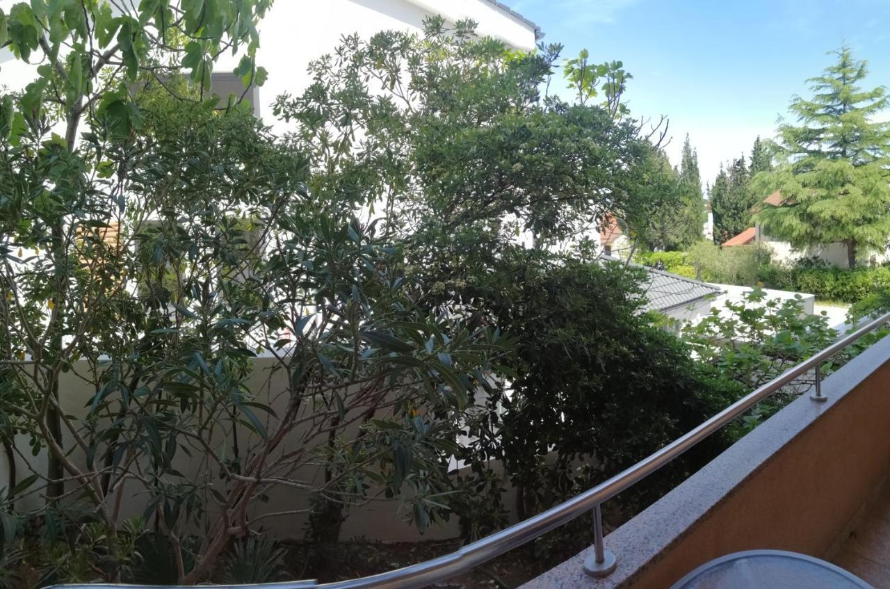 Apartments Miriam Premantura Exterior photo